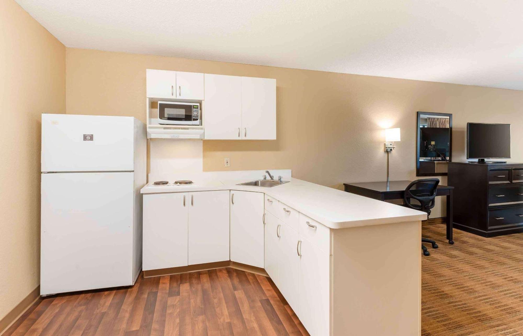 Extended Stay America Suites - Dublin - Hacienda Dr Bagian luar foto