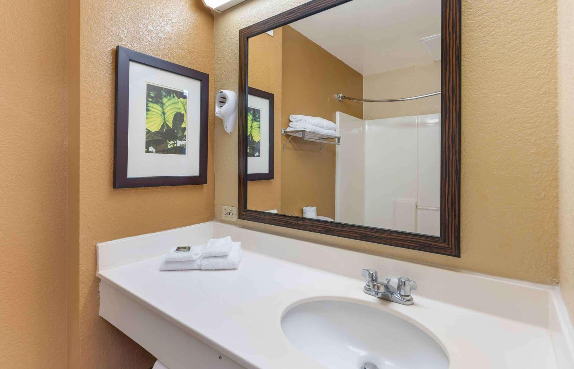 Extended Stay America Suites - Dublin - Hacienda Dr Bagian luar foto