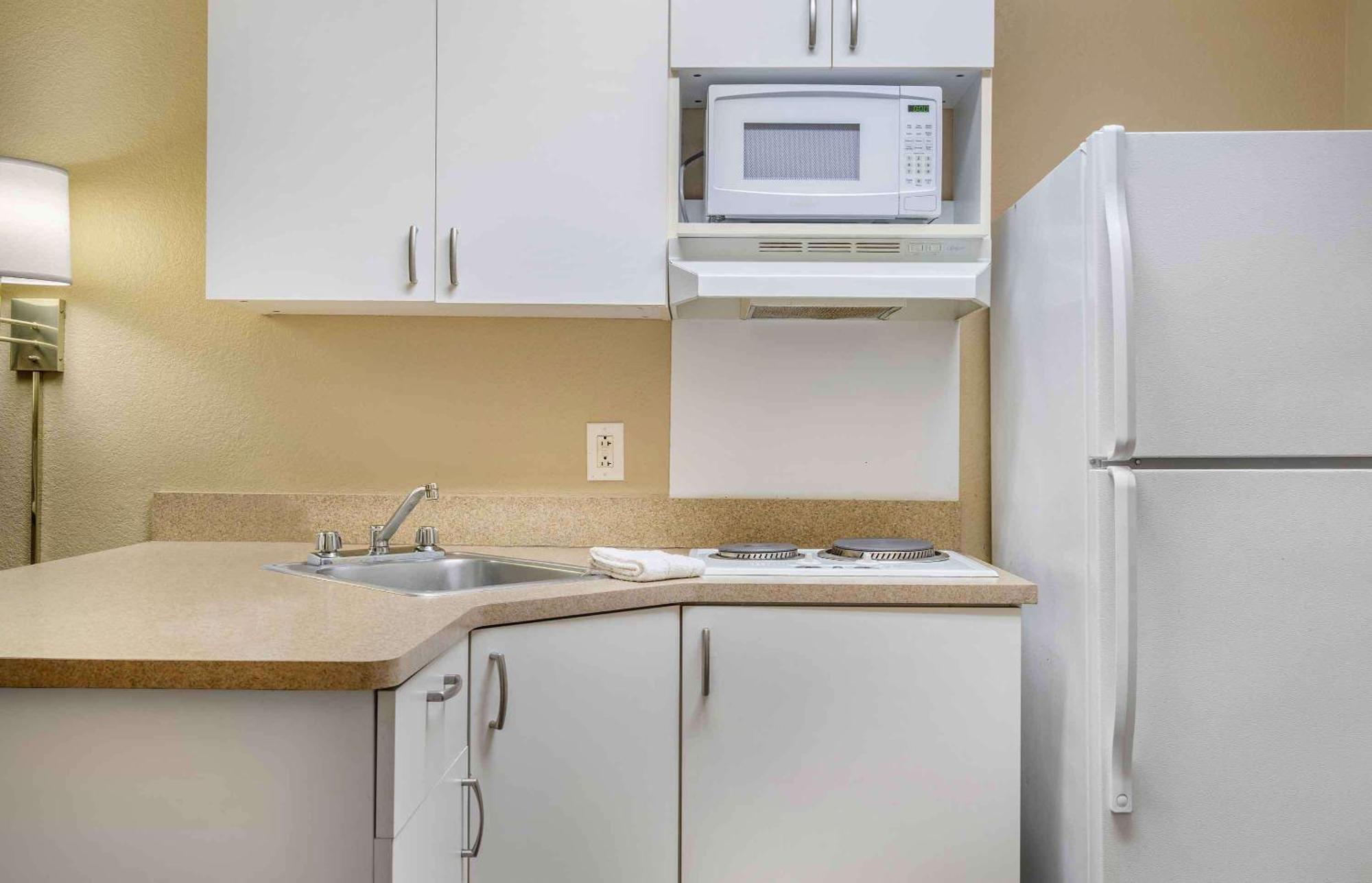 Extended Stay America Suites - Dublin - Hacienda Dr Bagian luar foto