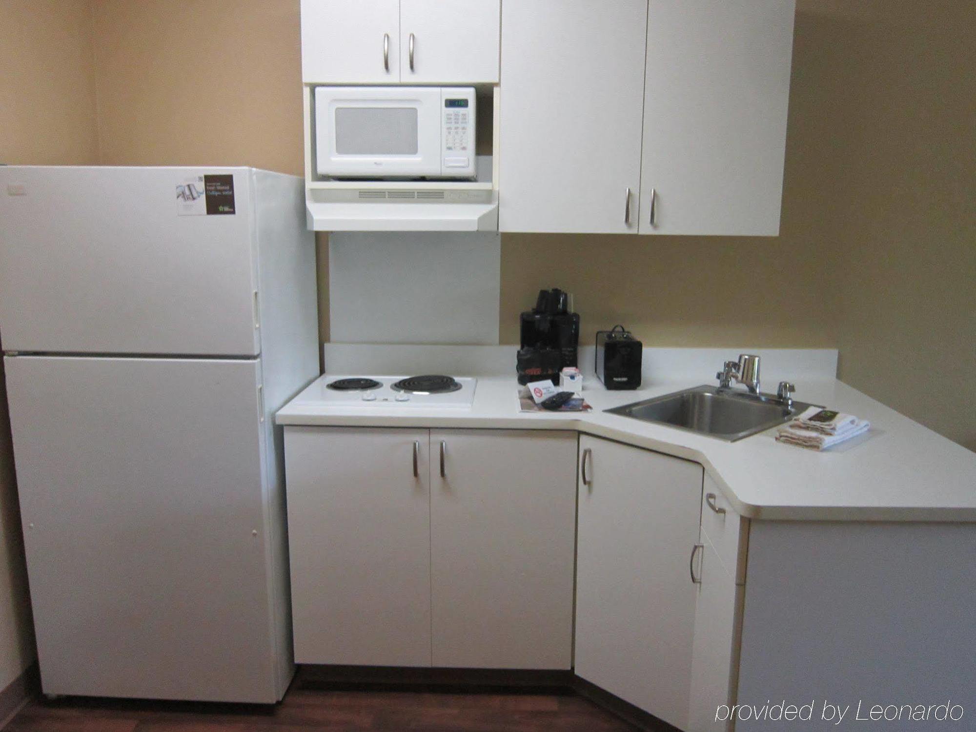 Extended Stay America Suites - Dublin - Hacienda Dr Bagian luar foto